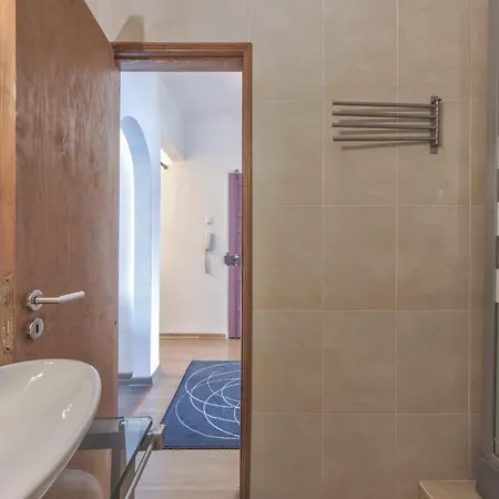 Apartment Ajuda Typical By Homing *