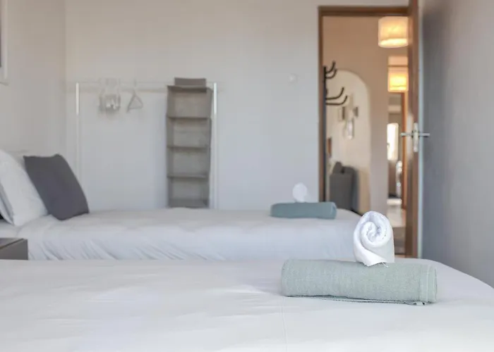 Ajuda Typical By Homing 公寓