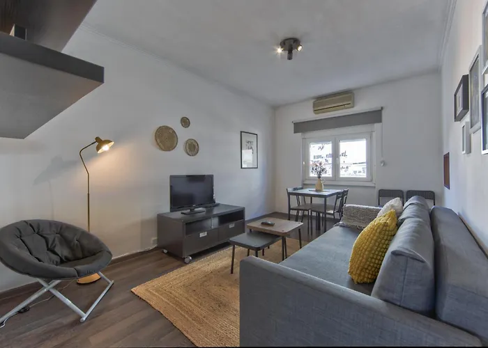 公寓 Ajuda Typical By Homing