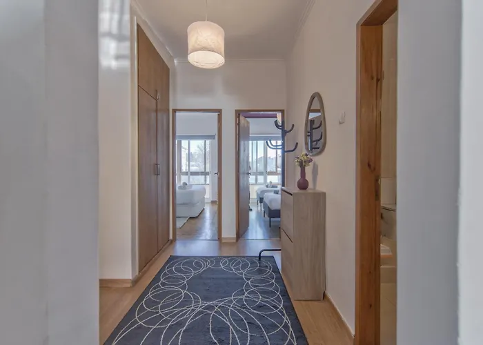 Appartement Ajuda Typical By Homing