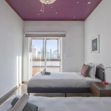 Ajuda Typical By Homing * Lissabon